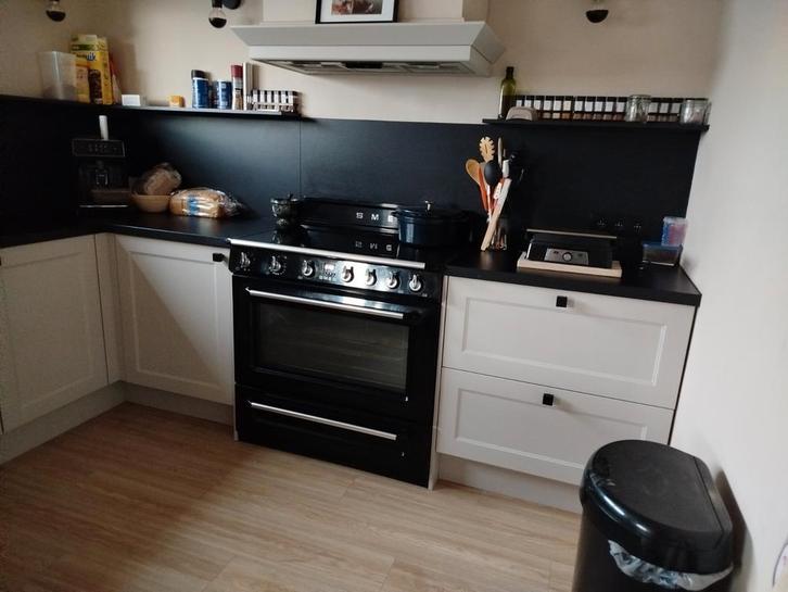 Keuken 1 jaar oud, Huis en Inrichting, Keuken | Complete keukens, Nieuw, Ophalen