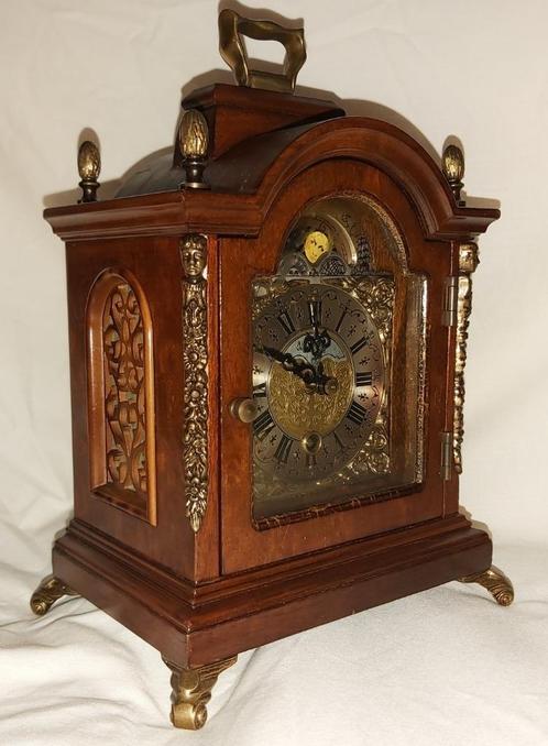 horloge de table en ronce de noyer, Antiquités & Art, Antiquités | Horloges, Enlèvement ou Envoi