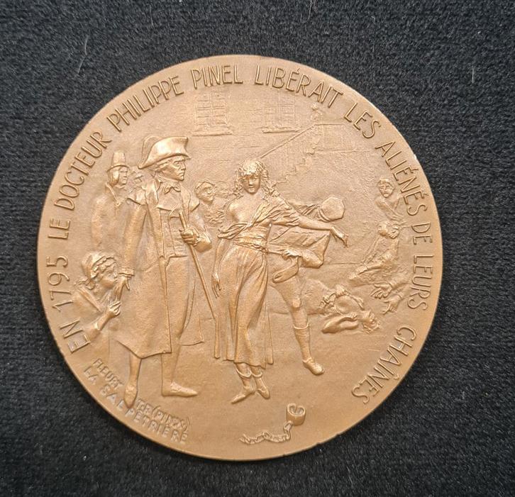 Bronzen medaille 6,7cm Salpetriere Specia Psychiatry groot, Postzegels en Munten, Penningen en Medailles, Brons, Ophalen of Verzenden