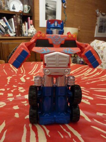 Transformeerbaar robotspel beschikbaar voor biedingen