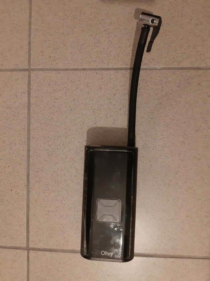 Gonfleur de pneus électrique, Autos : Pièces & Accessoires, Pneus & Jantes, Pneu(s), 4 Saisons, Autre, Utilisé, Enlèvement ou Envoi