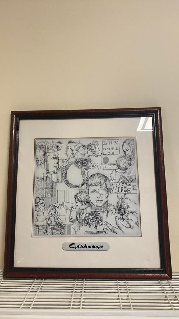Cadre d ophtalmologies excellent état