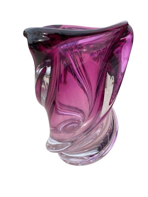 Val Saint Lambert Mauve kristallen vaas van René Delvenne, Antiek en Kunst, Antiek | Glaswerk en Kristal, Ophalen of Verzenden