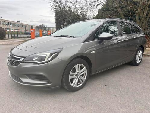Opel Astra/1.6CDTi/130.000 km/Euro 6b/ctok, Auto's, Opel, Particulier, Astra, Adaptive Cruise Control, Airbags, Airconditioning