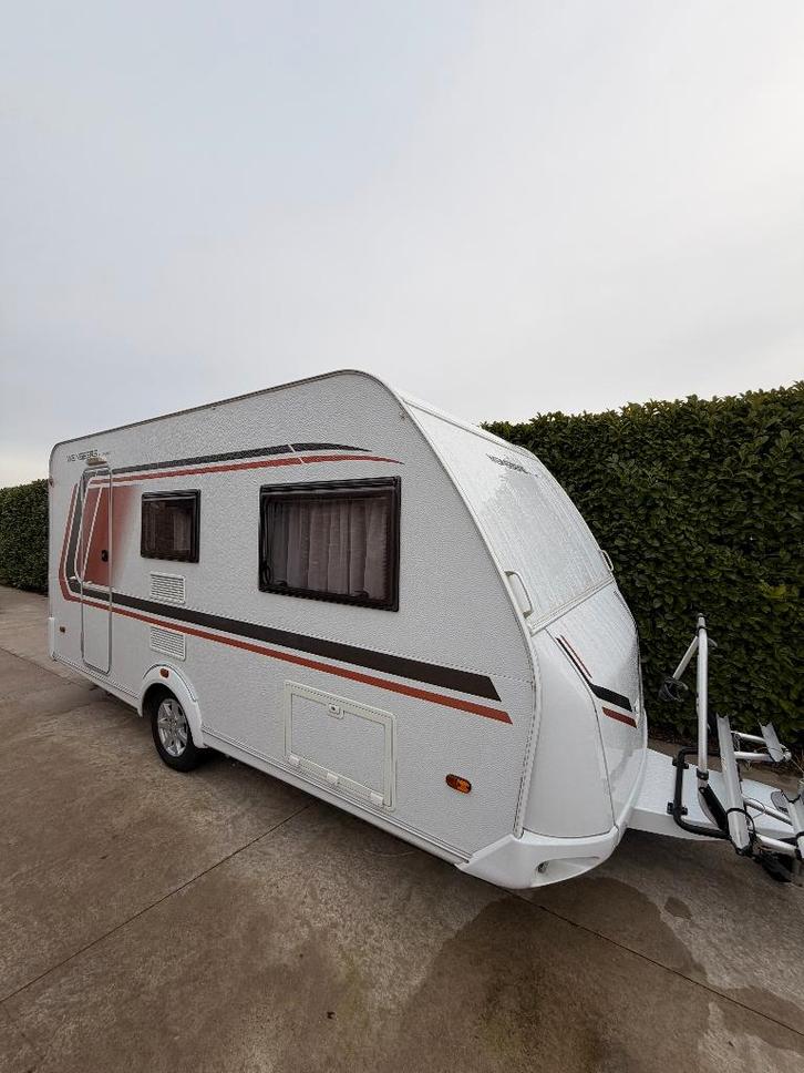 weinsberg 420 QD edition hot mover/airco /fietsdrager, Caravans en Kamperen, Caravans, Bedrijf, Rondzit, Dwarsbed, Airco, Ophalen
