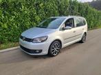 Volkswagen Touran 1.6 CR TDi Highline 7places, Auto's, Volkswagen, Voorwielaandrijving, Euro 5, 4 cilinders, 7 zetels