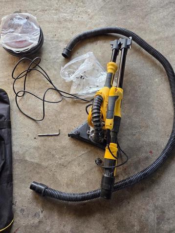 Powerplus POWX04761 Telescopische langnekschuurmachine beschikbaar voor biedingen