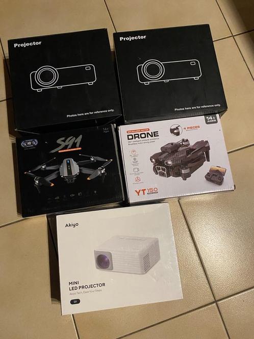 Set drones en projectoren (22 stuks). Nieuw, Audio, Tv en Foto, Overige Audio, Tv en Foto, Nieuw, Ophalen of Verzenden