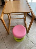 Bureau pour enfant avec tabouret, Utilisé, Table(s) et Chaise(s)