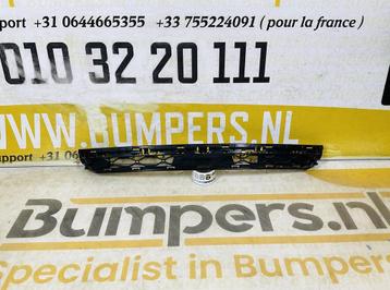 Grill Renault Twingo 2 2007-2014 622561725R BUMPERGRILL 2-R4