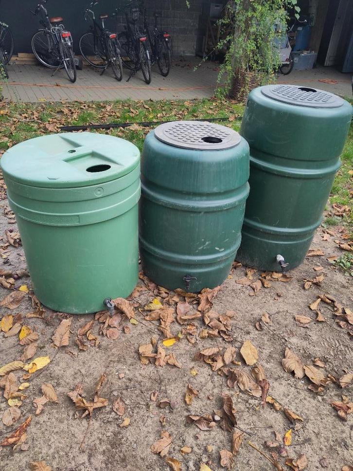 Regentonnen, Tuin en Terras, Regentonnen, Gebruikt, Kunststof, 150 liter of meer, Met kraantje, Ophalen