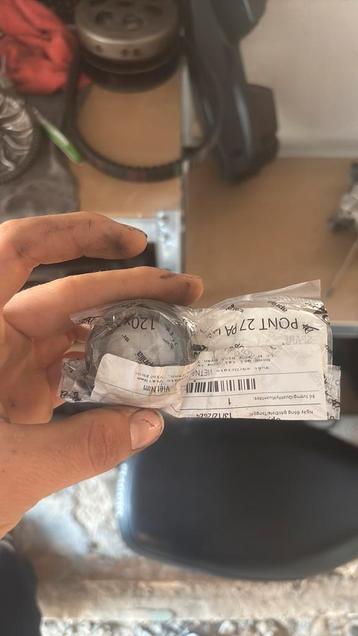 Stuurlagers revisie setje beschikbaar voor biedingen