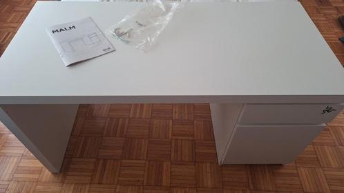 Mooie en praktische IKEA MALM bureau – zo goed als nieuw!, Huis en Inrichting, Bureaus, Zo goed als nieuw, Bureau, Ophalen