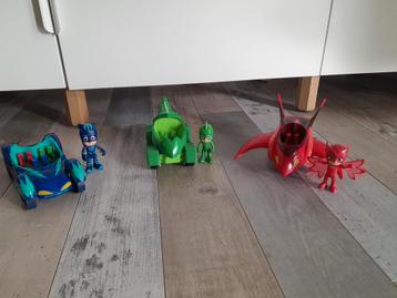Pyjamasques : Lot figurines diverses et véhicules beschikbaar voor biedingen