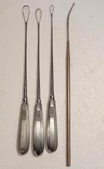Lot d'outils de gynécologie