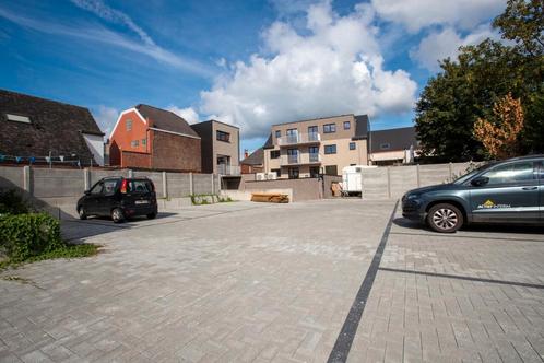 Buitenstaanplaats te huur in Wetteren, Immo, Garages en Parkeerplaatsen