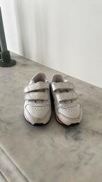 Sneakers blanches Fila taille 19, Comme neuf, Bottines, Enlèvement ou Envoi