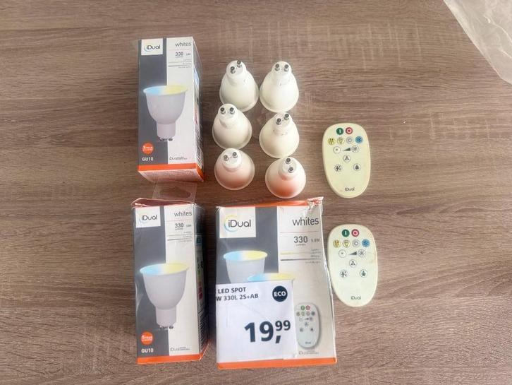 GU10 LED spots (10 stuks) met 2 afstandsbedieningen, Huis en Inrichting, Lampen | Spots, Zo goed als nieuw, Plafondspot of Wandspot