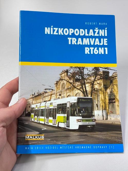 Book - Tatra RT6N1 Tram - Nizkopodlazni Tramvaje Tsjechisch, Boeken, Vervoer en Transport, Zo goed als nieuw, Tram, Ophalen of Verzenden