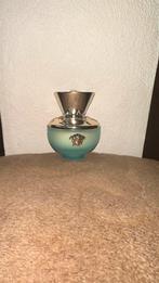 Versace Dylan Turquoise EDT 50ml, Handtassen en Accessoires, Ophalen of Verzenden, Zo goed als nieuw