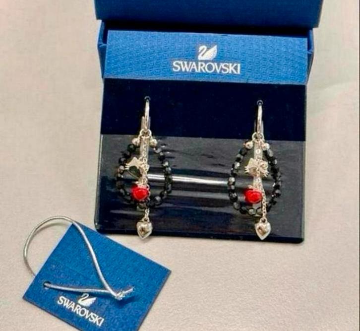 Boucles d'oreilles en perles d cristal Swarovski Hello Kitty, Collections, Swarovski, Neuf, Bijou ou Montre, Enlèvement ou Envoi