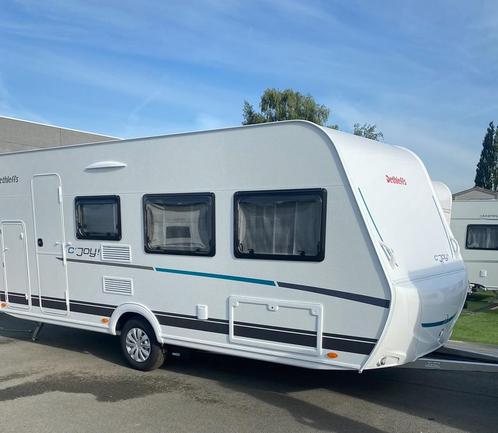 Dethleff C’joy 480 QLK, Caravans en Kamperen, Caravans, Particulier, tot en met 6, 750 - 1000 kg, Dethleffs, Mover, Ophalen