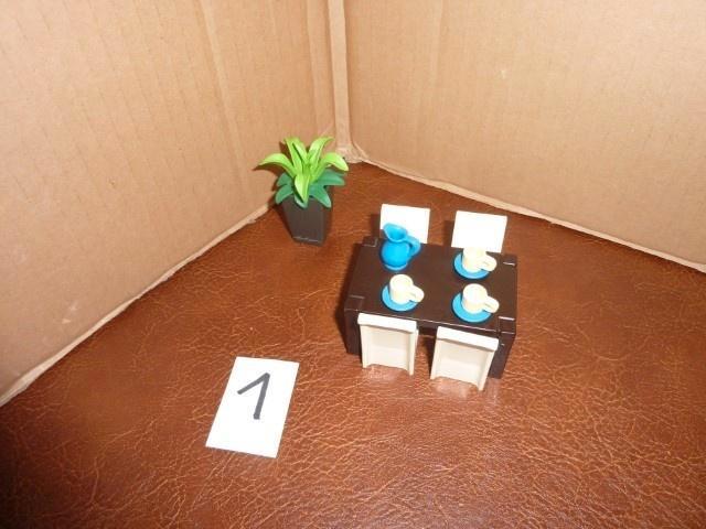 Table chaises meubles salle à manger pour maison villa hôtel, Enfants & Bébés, Jouets | Playmobil, Comme neuf, Ensemble complet