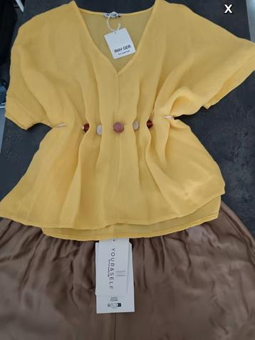 Prachtige nieuwe blouse en broek beschikbaar voor biedingen