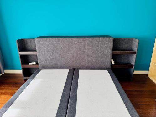 Queen size bedframe met ingeboude nachtkastjes 160x200, Huis en Inrichting, Slaapkamer | Bedden, Zo goed als nieuw, Tweepersoons