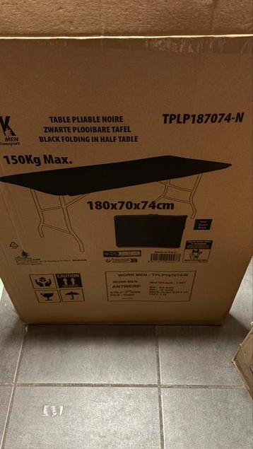 Table pliable beschikbaar voor biedingen