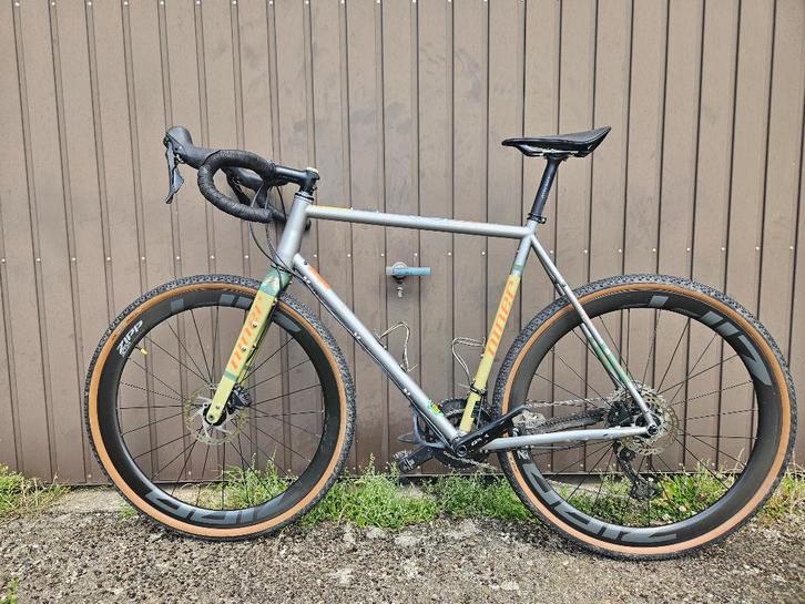 Gravel Niner RLT 9 Steel, Fietsen en Brommers, Fietsen | Heren | Sportfietsen en Toerfietsen, Gebruikt, Overige merken, Meer dan 20 versnellingen