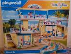 Playmobil Family Fun Strandhotel 70434, Ophalen