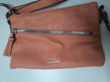 Tamaris schoudertas cognac / licht oranje kleur  beschikbaar voor biedingen