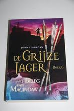 Grijze jager * het beleg van macindaw * john flanagan * +10, Boeken, Ophalen of Verzenden, Gelezen, Fictie