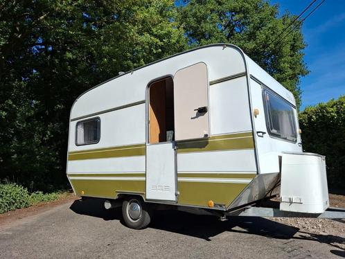 Prachtige knaus eifelland in top staat mtm 750kg, Caravans en Kamperen, Caravans, Eifelland, Koelkast, Openslaande ramen, Ophalen