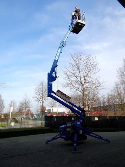 Spinhoogtewerker 13,5m, Zakelijke goederen, Machines en Bouw | Liften, Steigers en Ladders, Ophalen