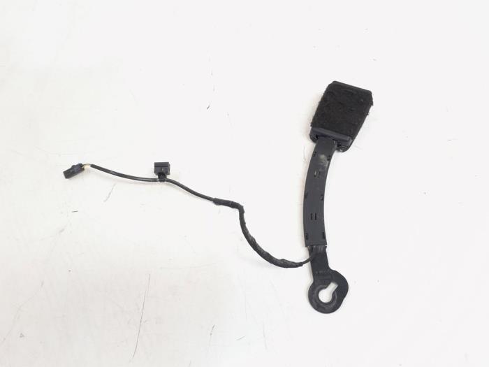 Insertion ceinture de sécurité avant droite d'un Audi RS3, Autos : Pièces & Accessoires, Habitacle & Garnissage, Audi, Utilisé