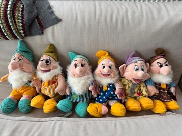 6 dwergen knuffels uit sneeuwwitje beschikbaar voor biedingen