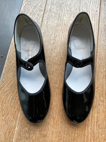 Chaussures de tapdance 'Le Papillon' taille 37 disponible aux enchères