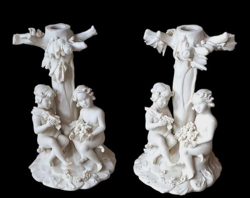 Villari Porcellana 2 lampenvoeten in witte bisquit., Antiek en Kunst, Antiek | Porselein, Ophalen
