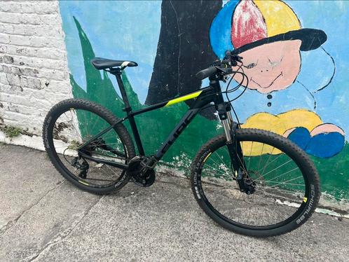 Cube Aim Pro 27.5 black´n´flashyellow, Fietsen en Brommers, Brommerhelmen, Zo goed als nieuw, Medium, Ophalen