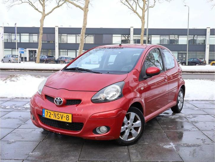 Toyota Aygo 1.0-12V Aspiration Red 2010, 72-NSV-8, Autos, Toyota, Entreprise, Aygo, Autres carburants, Euro 5, Hatchback, Boîte manuelle