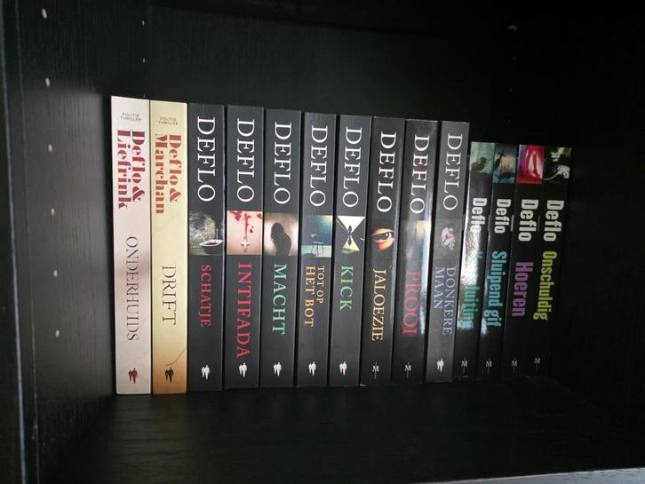 Boeken Deflo (14) en Aspe (12) en Lauren Roberts ( nieuw), Boeken, E-books