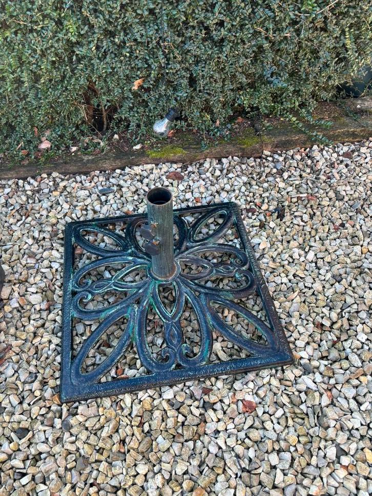 Parasols et porte-parapluies, Jardin & Terrasse, Parasols, Utilisé, Base de parasol, Étanche, Enlèvement