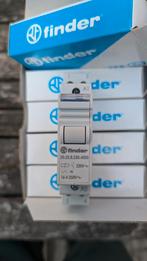 Teleruptoren, relais, Doe-het-zelf en Bouw, Ophalen of Verzenden, Zo goed als nieuw