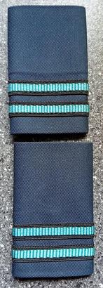 2 grades de Lieutenant  de la Force Aérienne ., Collections, Objets militaires | Général, Emblème ou Badge, Armée de l'air, Enlèvement ou Envoi