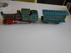 Oude locomotief met wagon en set sporen. Made in Japan, Antiek en Kunst, Ophalen of Verzenden