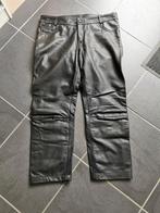 Lederen motobroek, Motoren, Ophalen