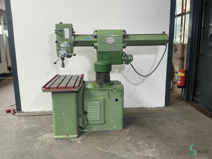 Radiaalboormachines Donau DR23, Zakelijke goederen, Machines en Bouw | Metaalbewerking