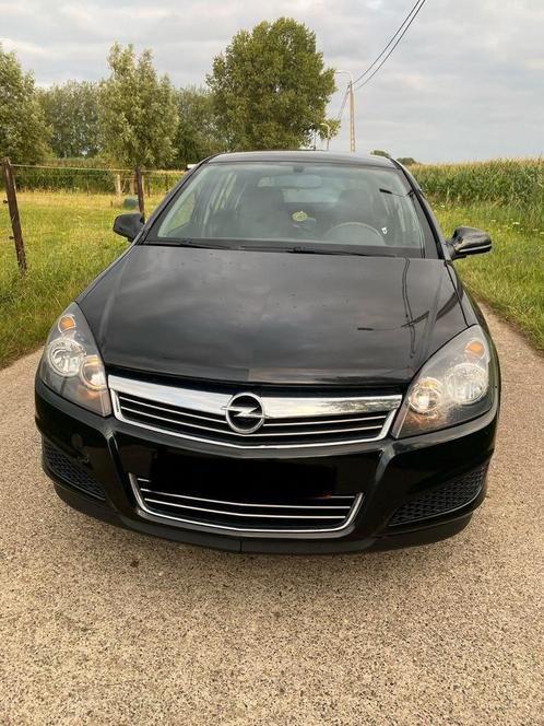 Opel astra,  1.6 benzinemotor bj 2012, Auto's, Opel, Particulier, Astra, ABS, Airbags, Airconditioning, Boordcomputer, Centrale vergrendeling